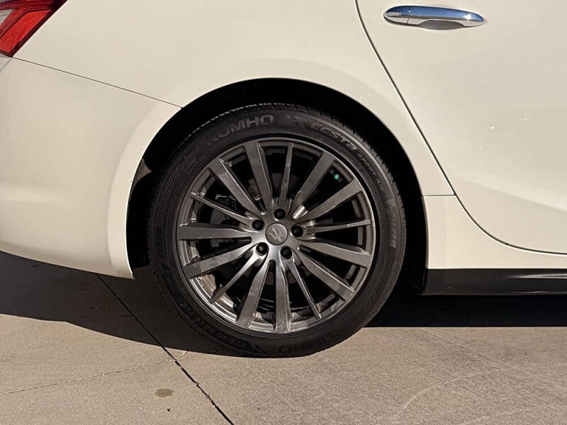 2018 Maserati Ghibli