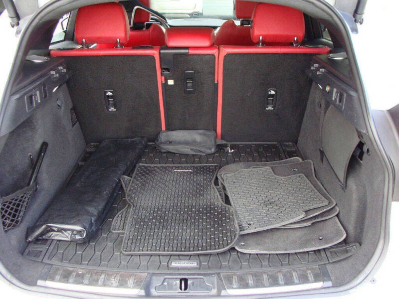 2021 Jaguar F-PACE P400 R-Dynamic S