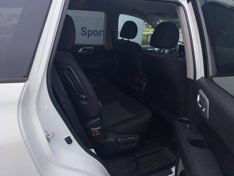 2019 Nissan Pathfinder SV
