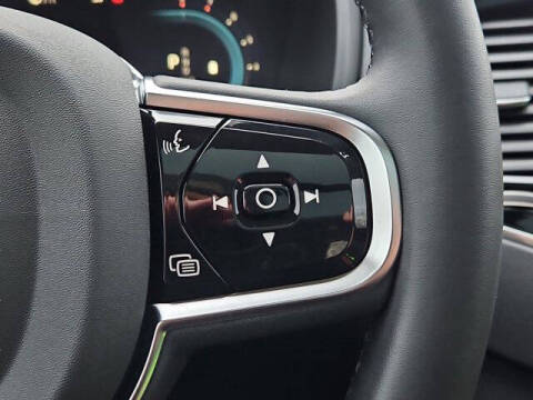 2024 Volvo XC90 B5 Plus Bright Theme