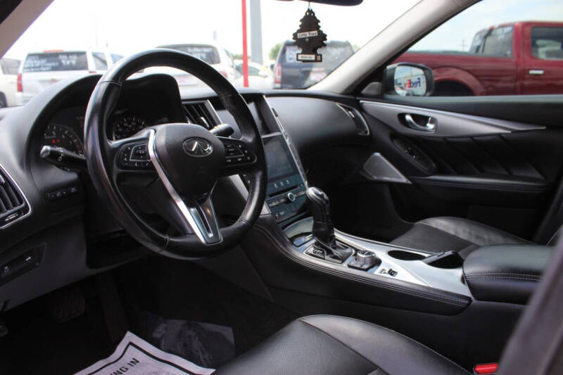 2021 Infiniti Q50 Luxe