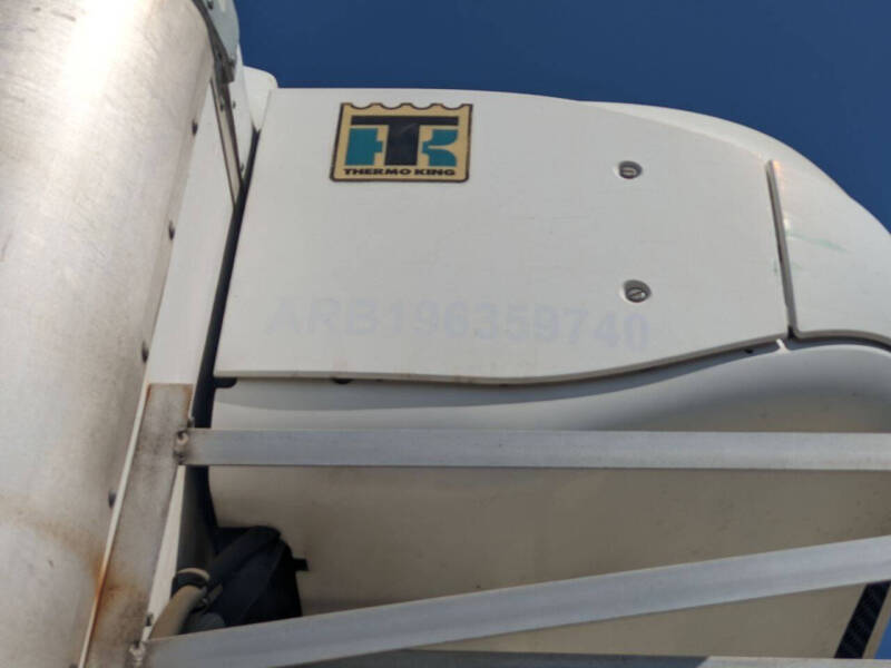 2018 Freightliner M2 106