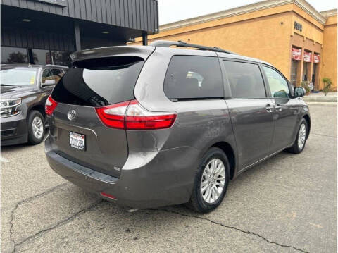 2016 Toyota Sienna