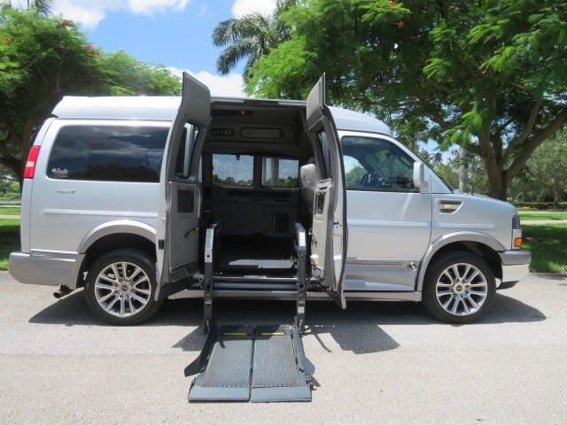 2019 GMC Savana 2500