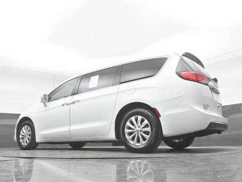 2018 Chrysler Pacifica Touring Plus