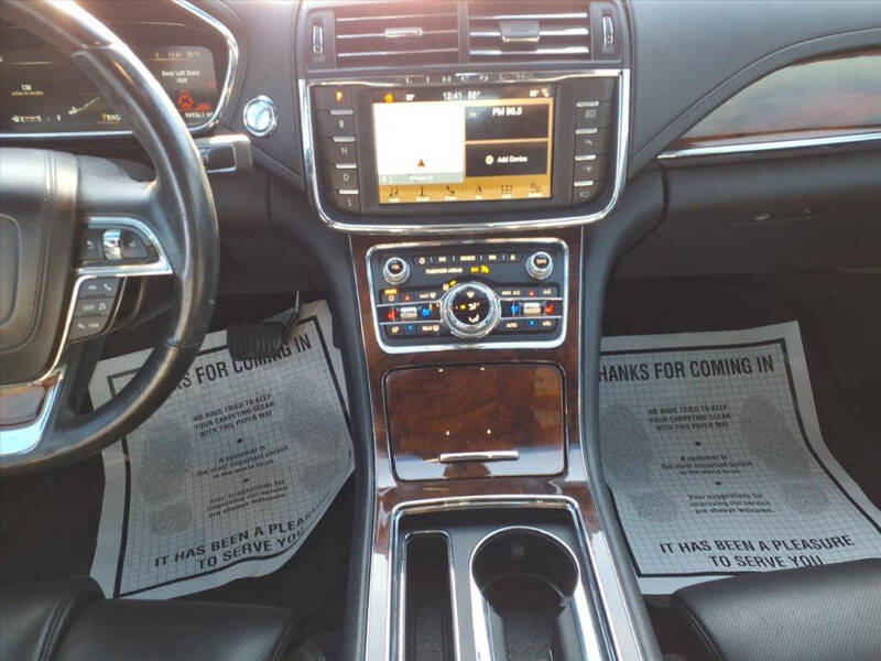 2017 Lincoln Continental Reserve