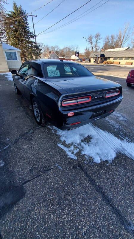2016 Dodge Challenger SXT