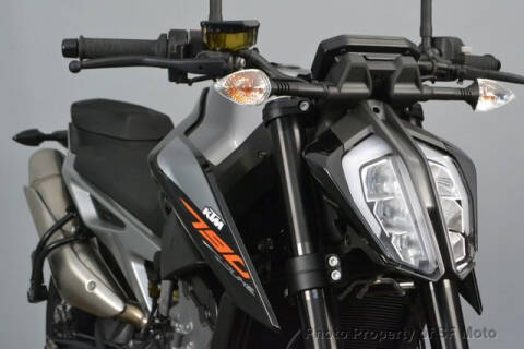 2019 KTM DUKE 790