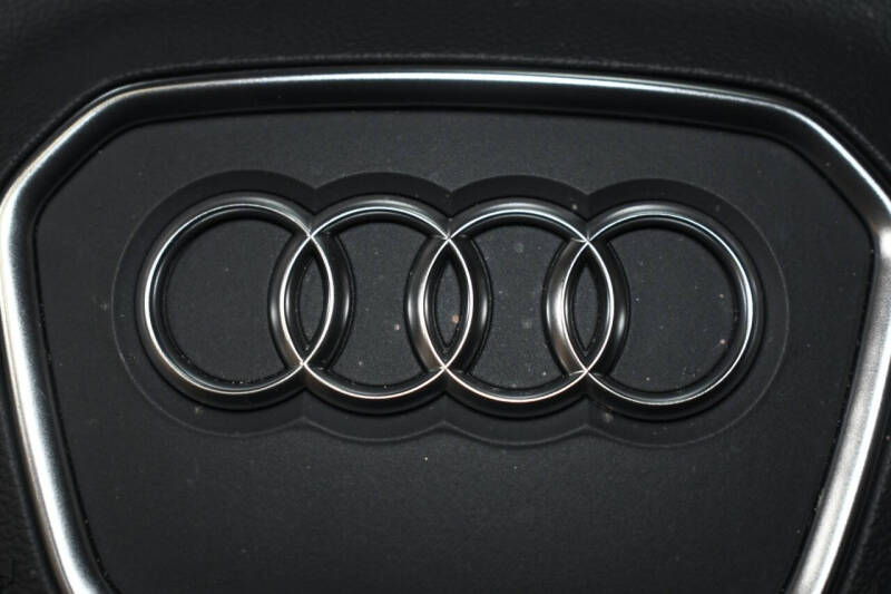 2024 Audi A4 quattro Premium Plus 40 TFSI