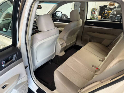 2014 Subaru Outback 2.5i