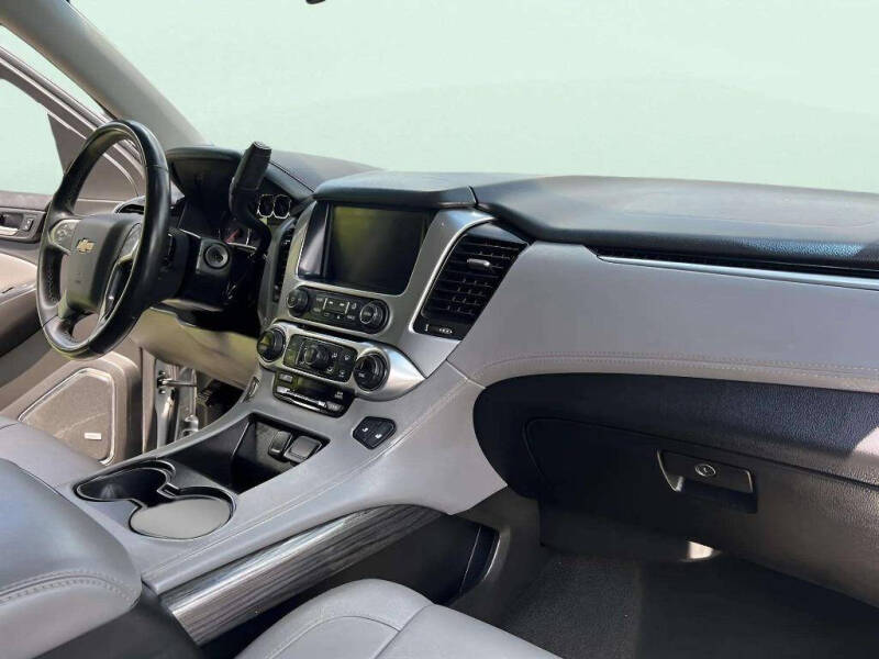 2017 Chevrolet Suburban LT