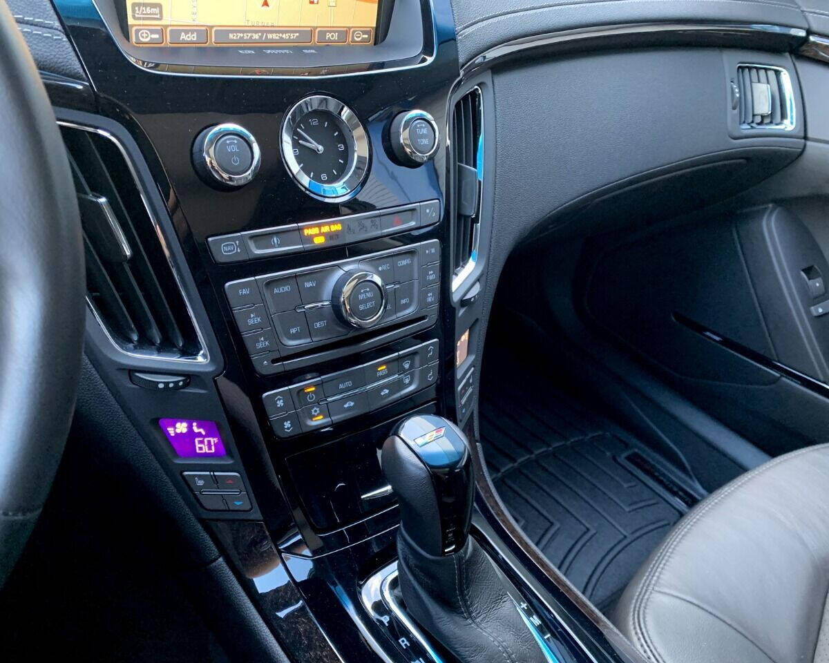 2011 Cadillac CTS-V 46