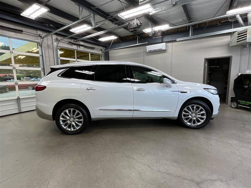 2020 Buick Enclave Essence