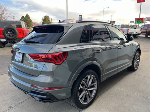 2022 Audi Q3 quattro S line Prem Plus 45 TFSI