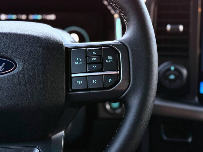 2024 Ford F-150 Lightning XLT