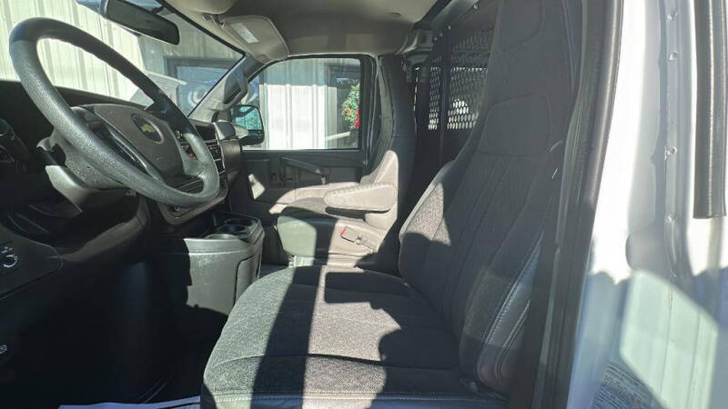 2023 Chevrolet Express 2500