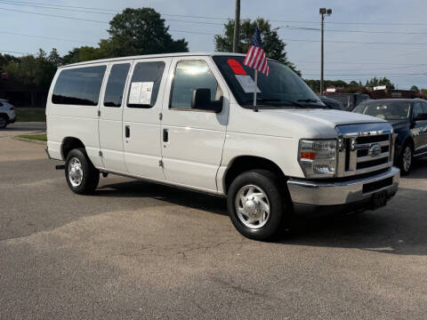 2010 Ford E-Series E-350 SD XL