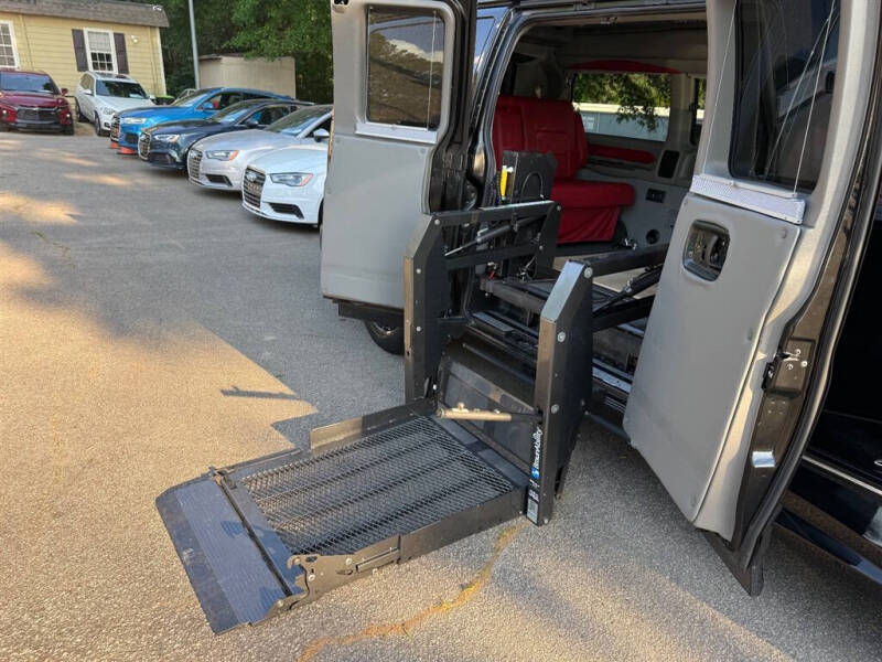 2018 GMC Savana 2500