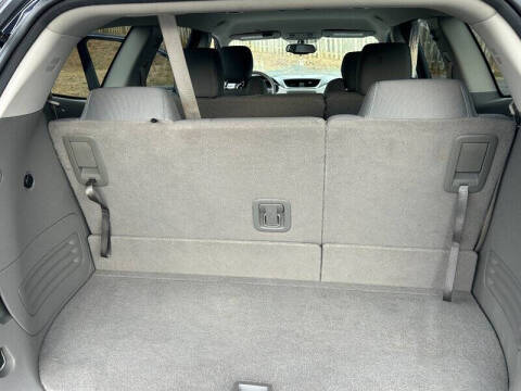 2017 Chevrolet Traverse LS