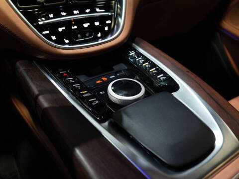 2021 Aston Martin DBX