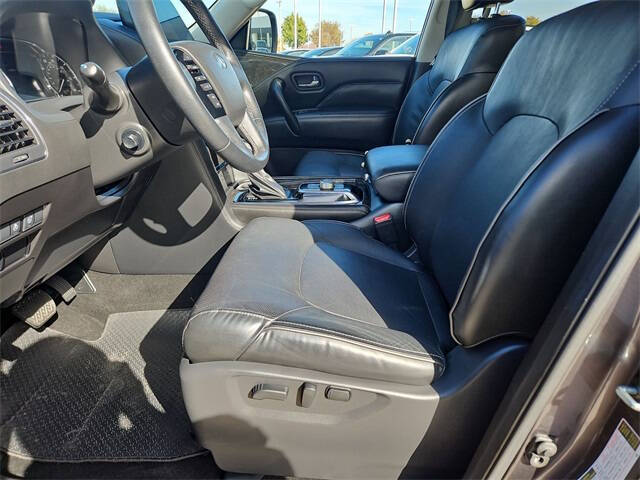 2023 Infiniti QX80 Luxe