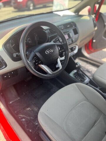 2014 Kia Rio 5-Door LX