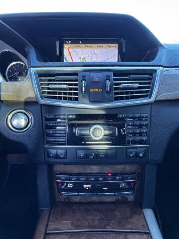 2011 Mercedes-Benz E-Class E 550 Sport