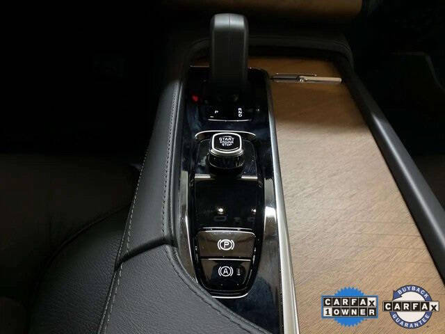 2025 Volvo XC90 B6 Plus Bright Theme 7P