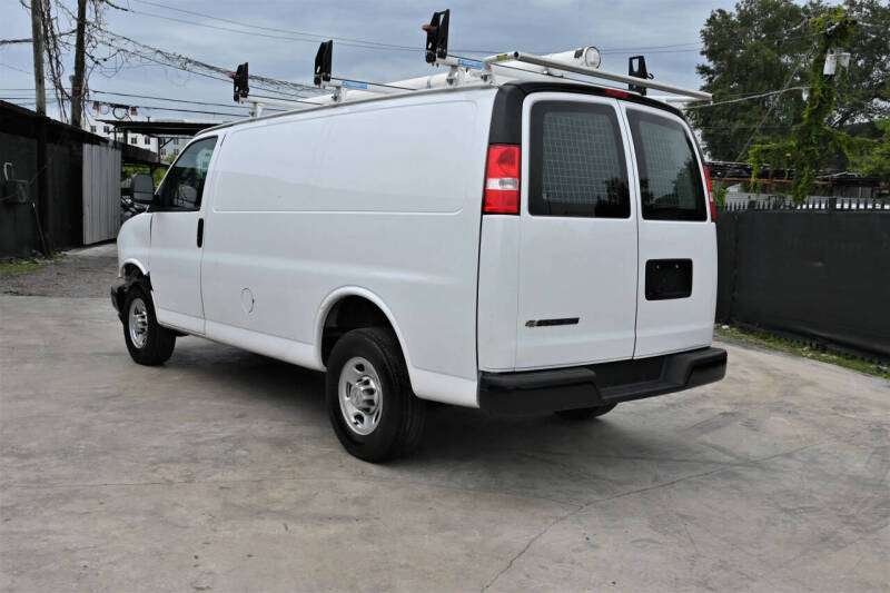 2024 Chevrolet Express 2500