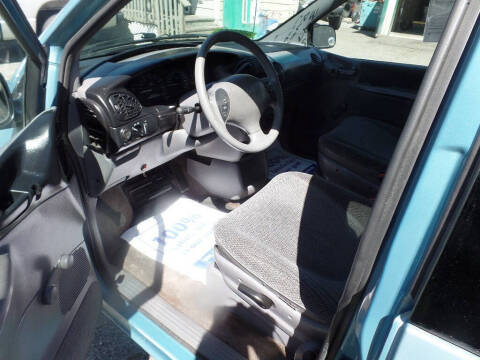 1996 Dodge Grand Caravan SE