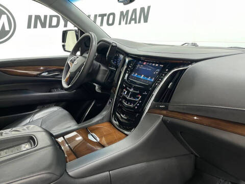 2016 Cadillac Escalade Luxury Collection