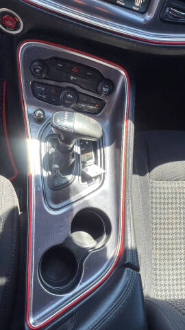 2015 Dodge Challenger SXT