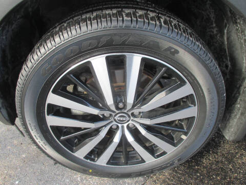 2024 Nissan Pathfinder Platinum