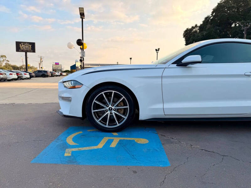 2019 Ford Mustang