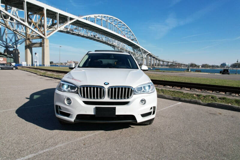 2016 BMW X5 xDrive50i photo 2