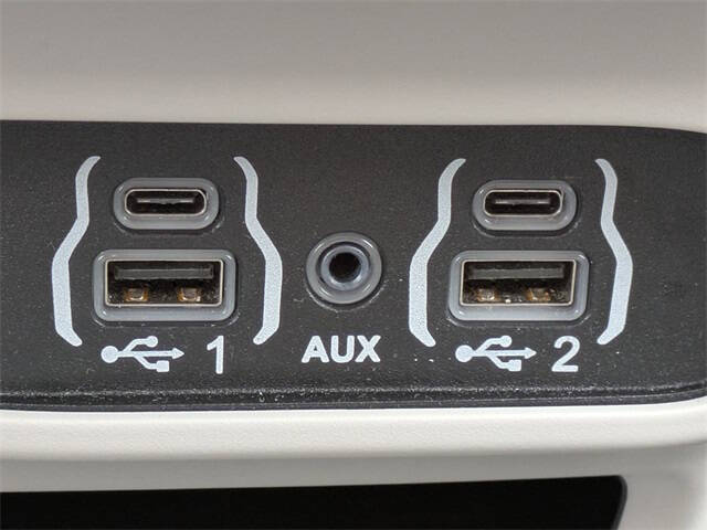 2024 Chrysler Pacifica Plug-In Hybrid Select