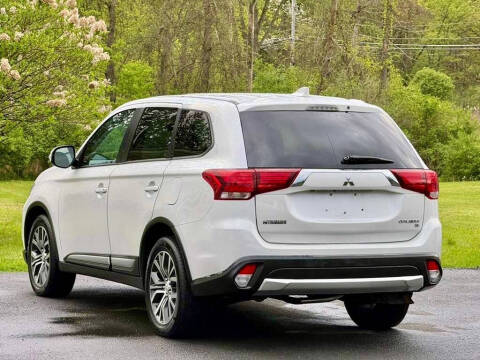 2017 Mitsubishi Outlander SE