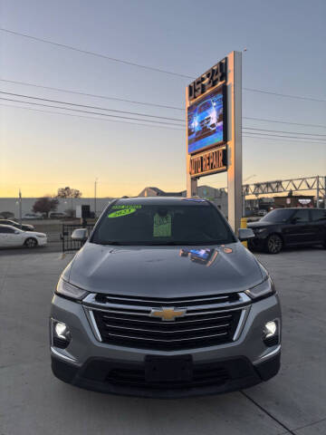 2023 Chevrolet Traverse LT