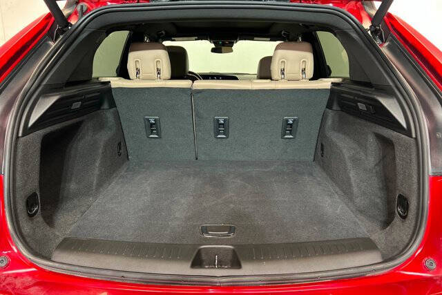 2024 Cadillac XT4 Luxury