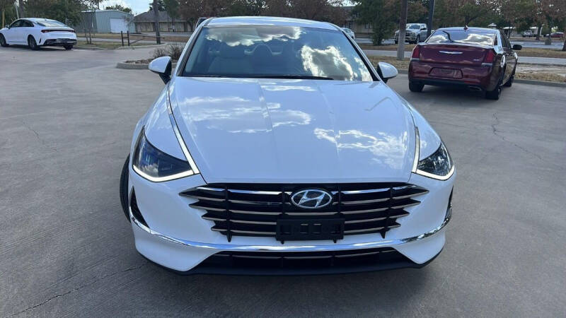 2021 Hyundai Sonata SE photo 2