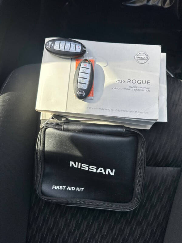 2020 Nissan Rogue SV