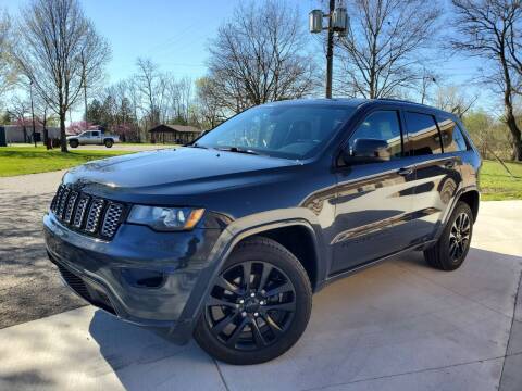 2017 Jeep Grand Cherokee for sale at COOP'S AFFORDABLE AUTOS LLC in Otsego MI