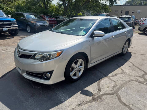 2014 Toyota Camry SE