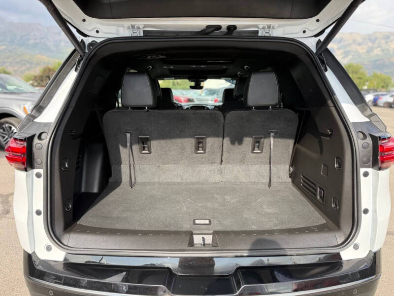 2023 Chevrolet Traverse Premier