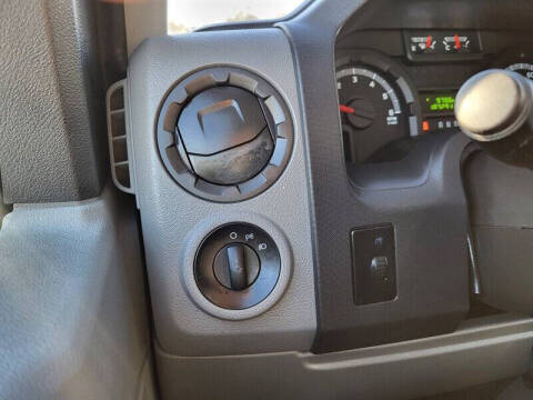 2011 Ford E-Series E-350 SD XL