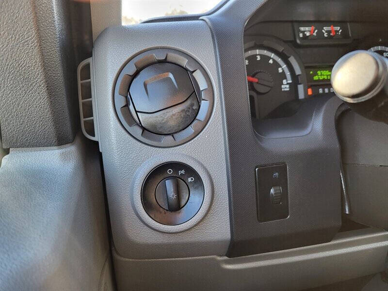 2011 Ford E-Series E-350 SD XL