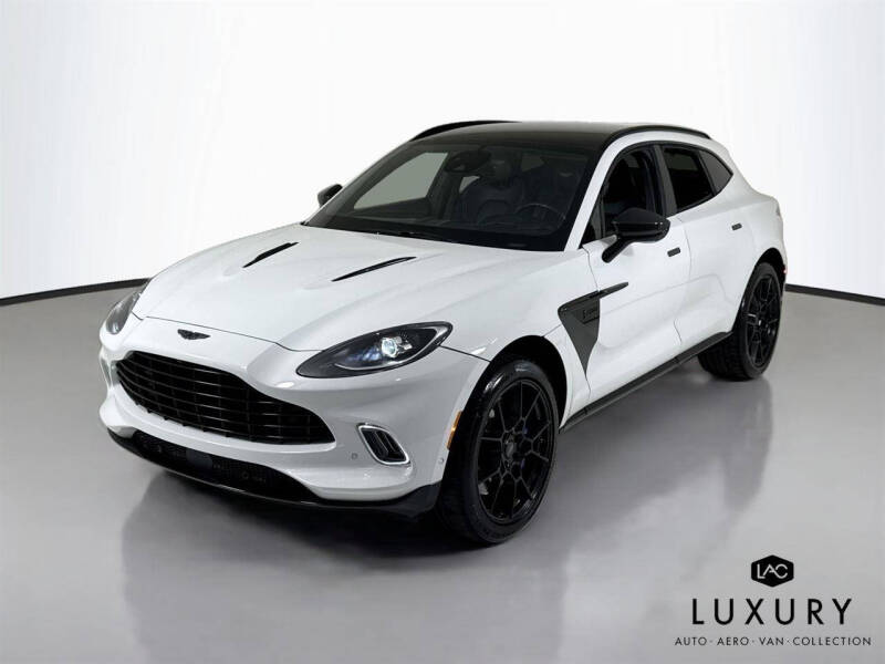 2021 Aston Martin DBX