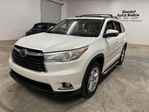 2015 Toyota Highlander for sale at Daniel Used Auto Sales in Dallas GA