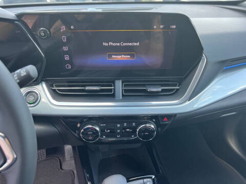 2024 Chevrolet Trax LT