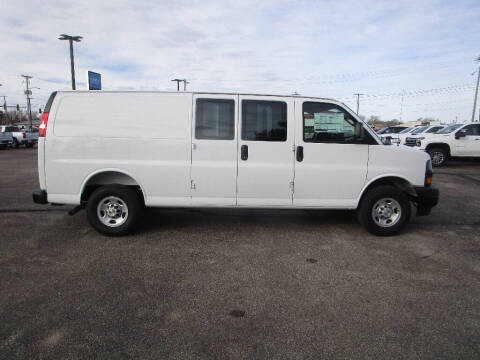 2025 Chevrolet Express 2500